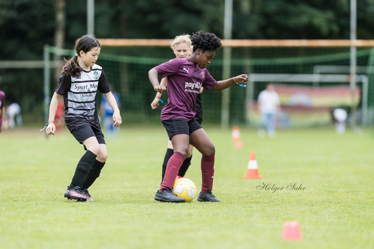 Bild 558 - Loewinnen Cup